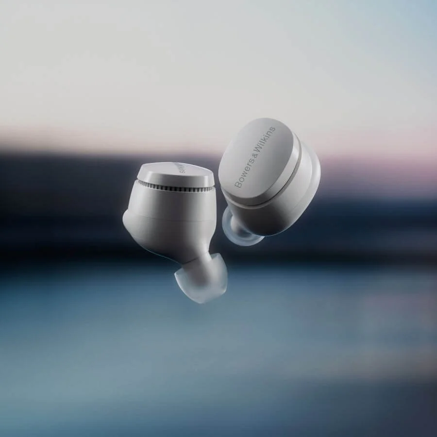 Fashion News, Cultural Highlights - Bowers & Wilkins Pi6 True